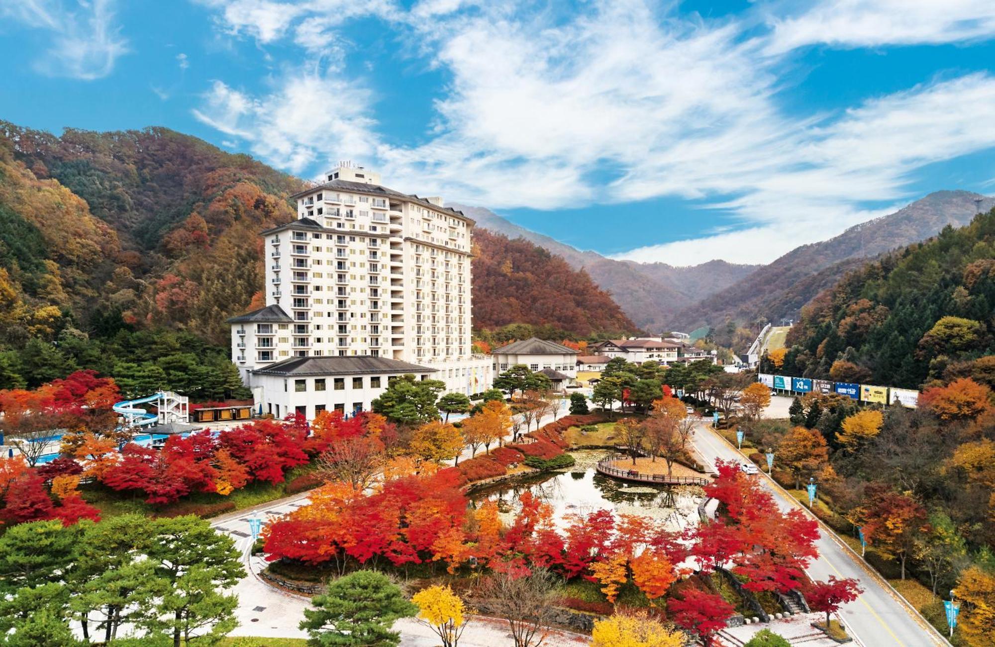 Elysian Gangchon Resort Chuncheon Esterno foto