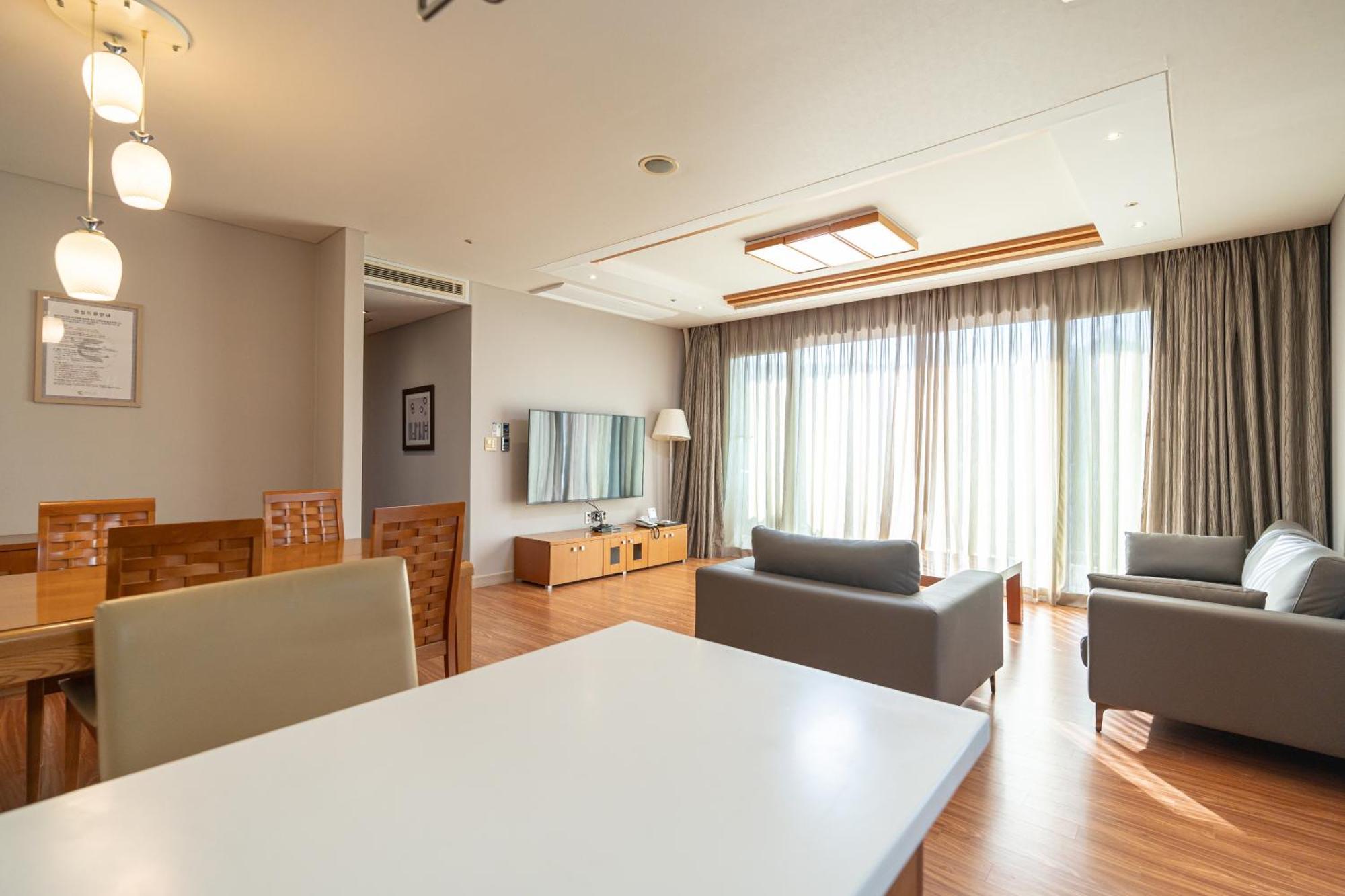 Elysian Gangchon Resort Chuncheon Esterno foto
