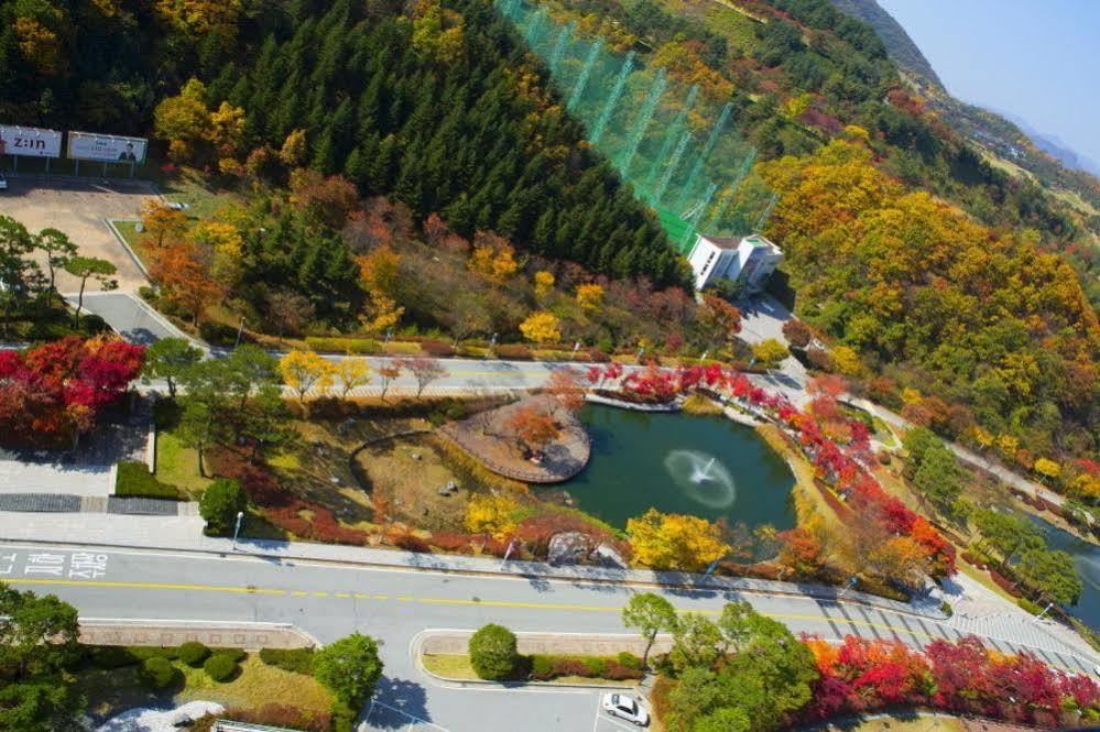 Elysian Gangchon Resort Chuncheon Esterno foto